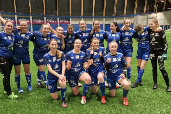 VFK-damer slo Tveit