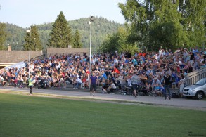Fulle tribuner
